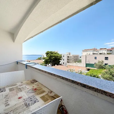 Apartment Mari - 150 M From Sea Trogir