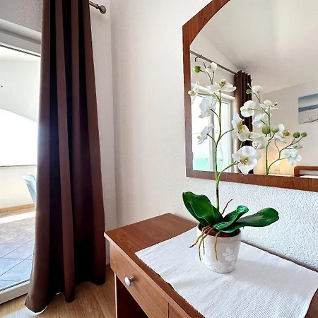 Mari - 150 M From Sea Apartment Trogir