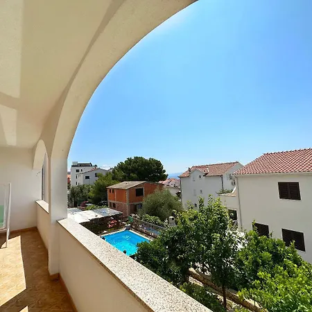 Apartment Mari - 150 M From Sea Trogir