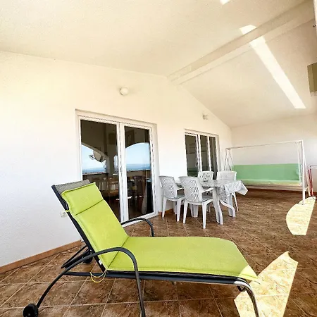 Mari - 150 M From Sea